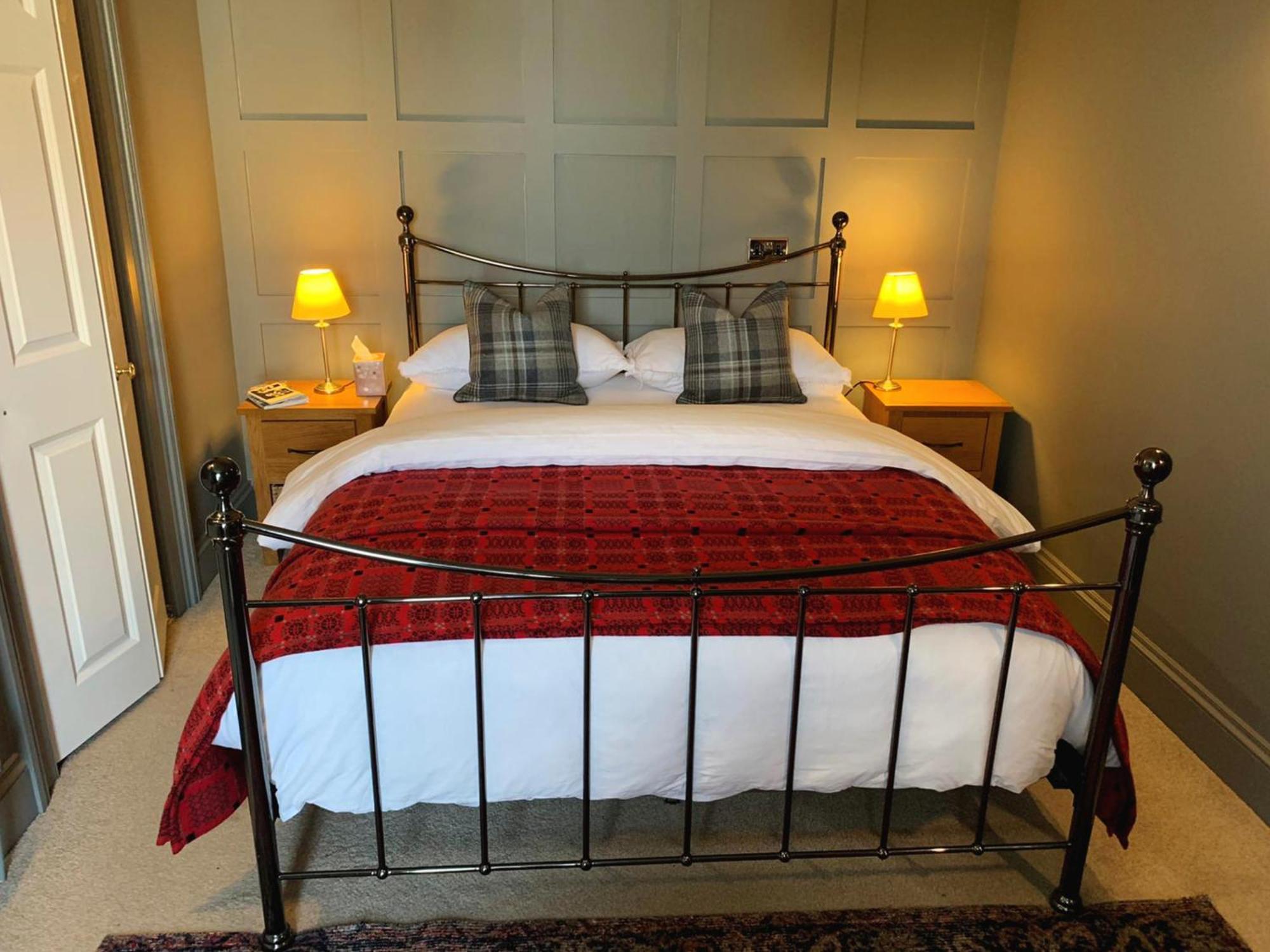 ローアーン Dylan Thomas Sea View Bed & Breakfast エクステリア 写真
