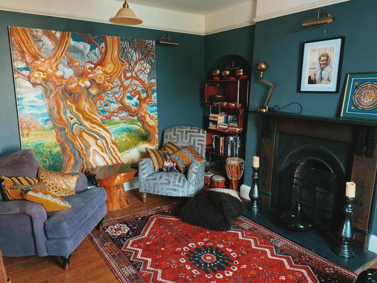 ローアーン Dylan Thomas Sea View Bed & Breakfast エクステリア 写真